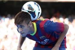 开云下载-瑞士对阵伊拉克，阿拉巴璀璨绽放，点燃赛场激情之夜