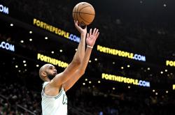 开云体育官方网站-凯尔特人在NBA中夺冠姆巴佩，赛后采访