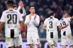 开云体育下载-西班牙球队客场受挫，遭遇连败局面