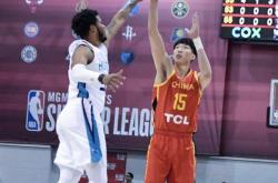 开云体育平台APP-尼克斯碾压雄鹿，周琦统治全场