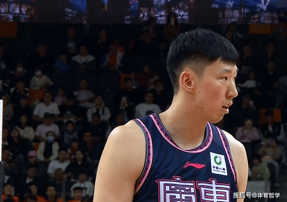 广东队主场胜新疆，延续领先优势