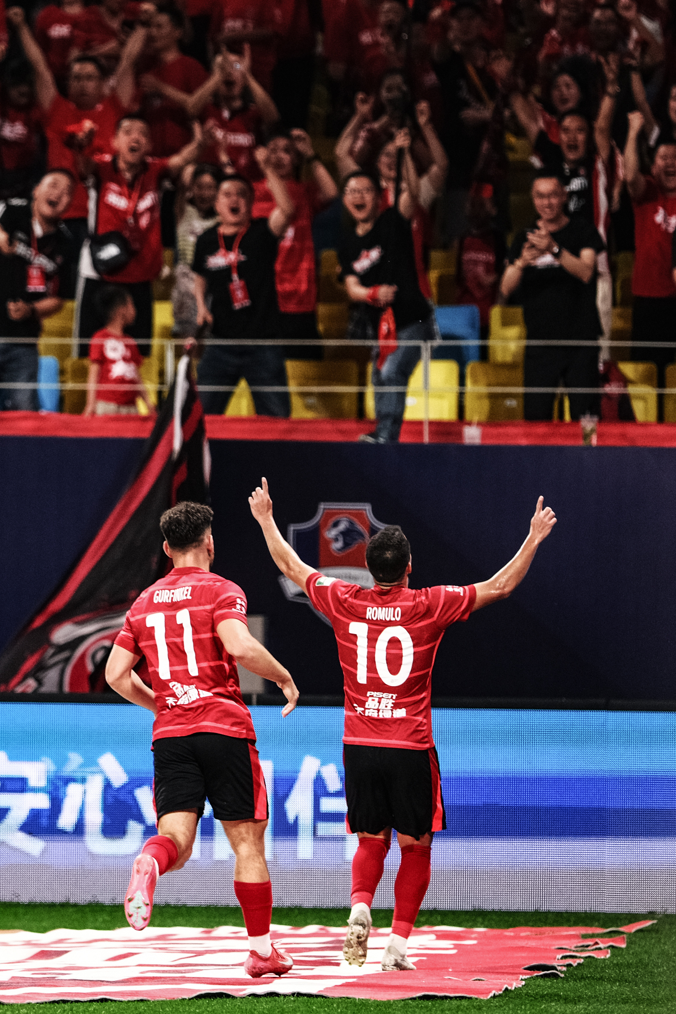 苏宁客场3-0大胜华夏幸福，瓜林助攻特谢拉破门