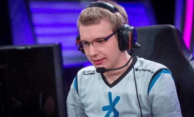 HLE轻取RNG，Jankos团战一打五八强赛3:1（洛杉矶）