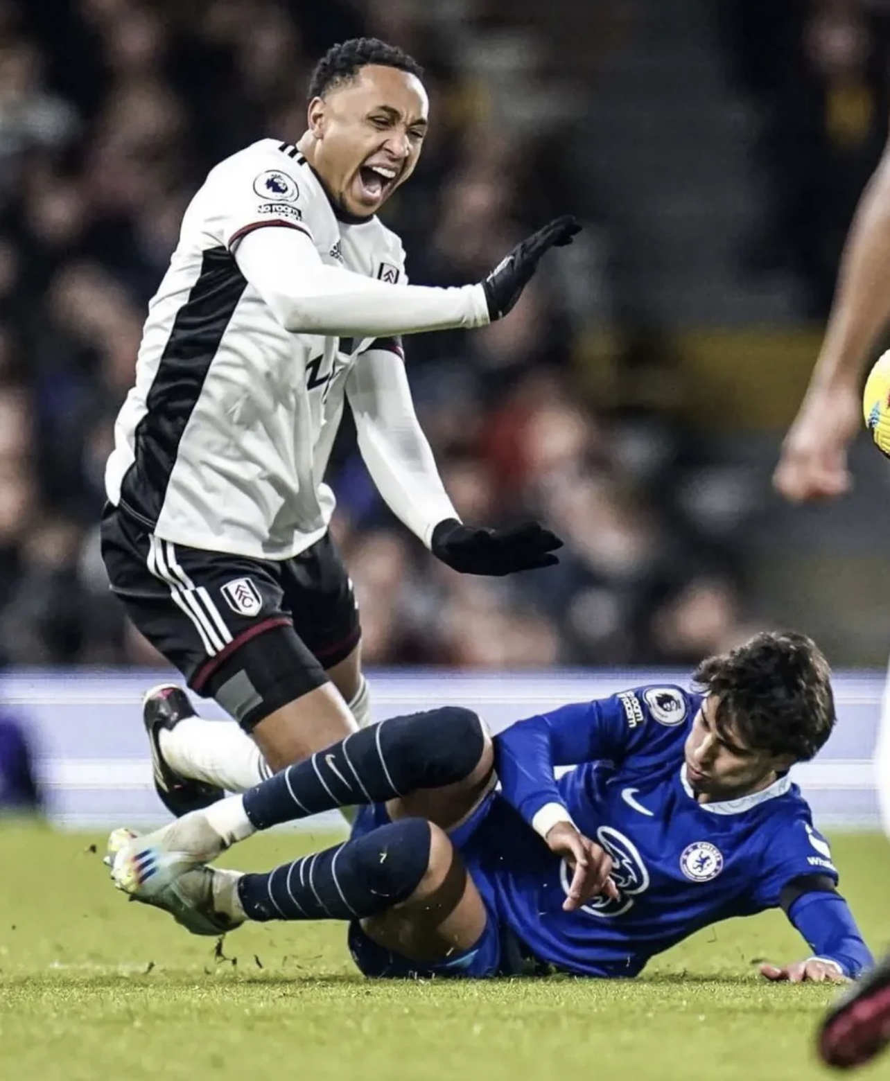 包含里昂绝杀葡萄牙,布鲁诺·费尔南德斯绝境逆转的词条 包含里昂绝杀葡萄牙,布鲁诺·费尔南德斯绝境逆转的词条