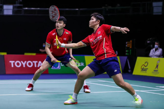 法国队力克中国队，黄鸭组合刷新纪录