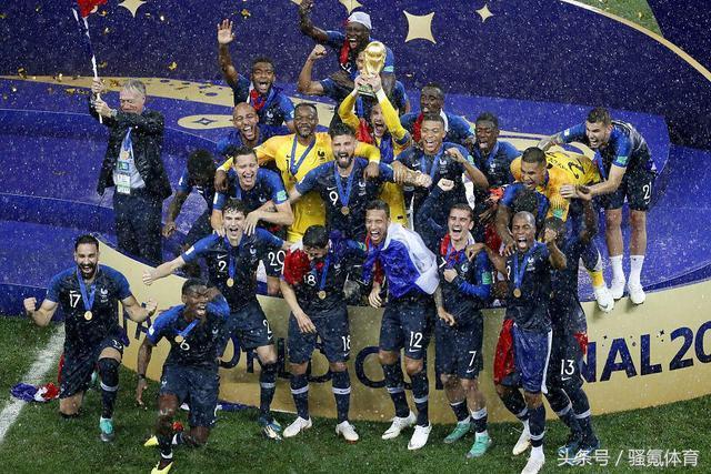 摩洛哥完胜英格兰，门迪统治全场