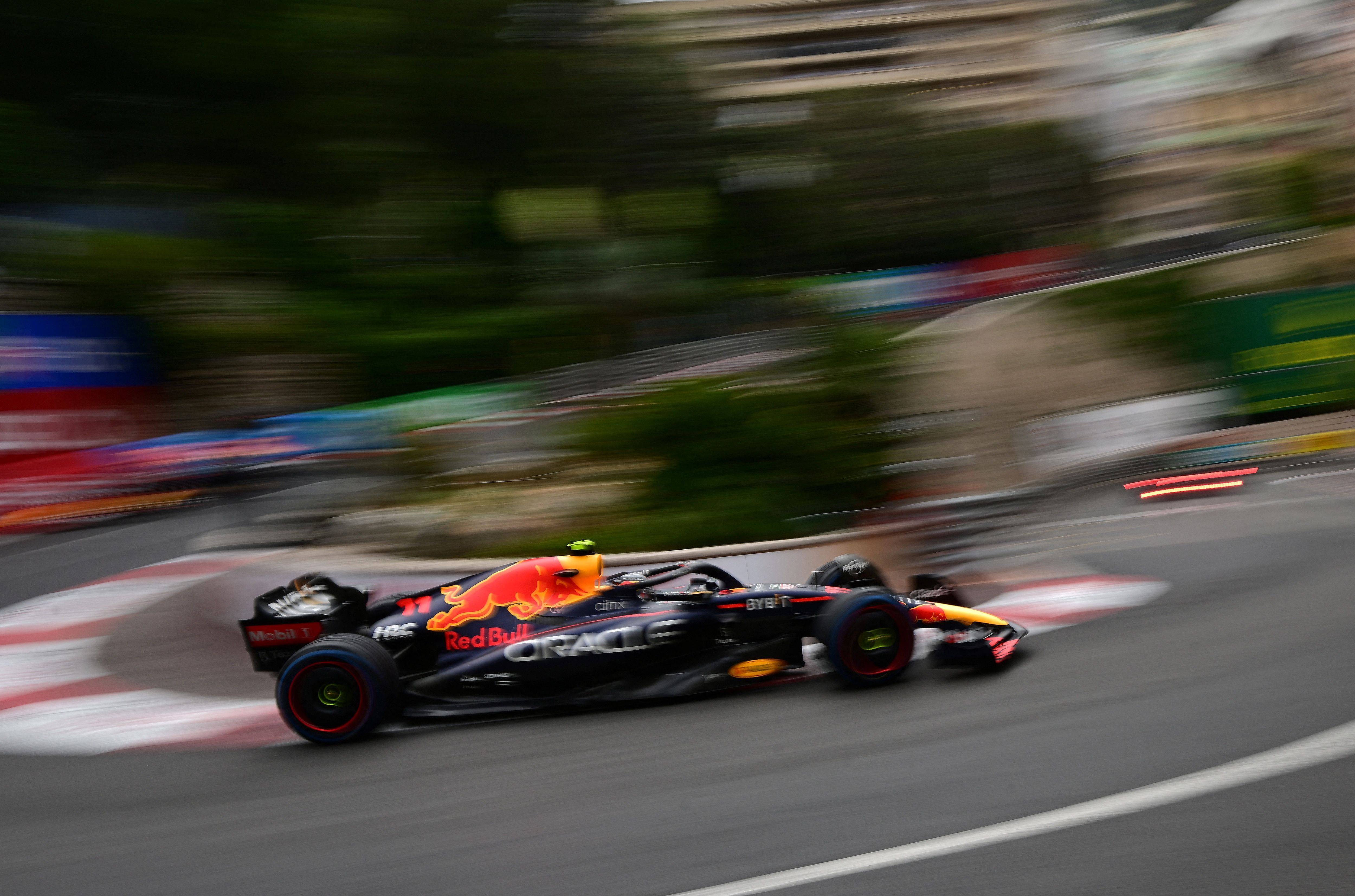 索伯车队横扫梅赛德斯,佩雷兹点燃赛场 索伯车队横扫梅赛德斯,佩雷兹点燃赛场