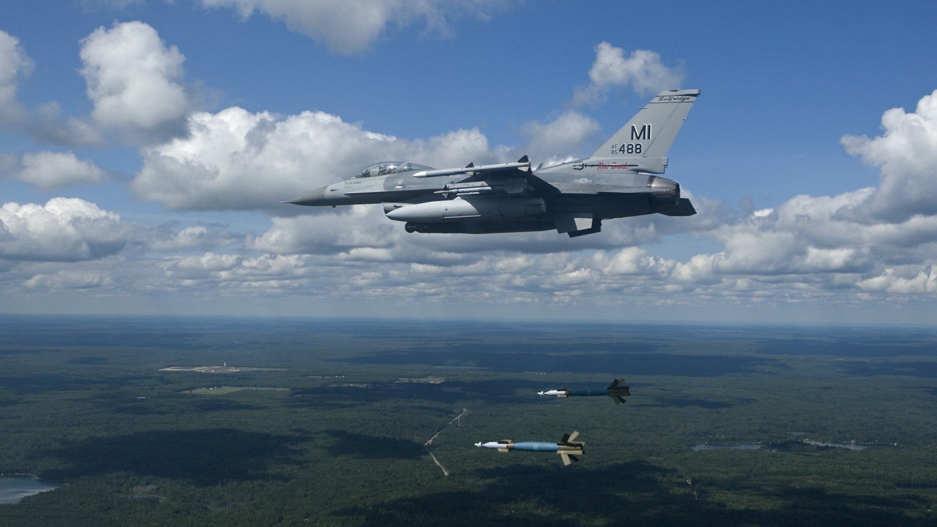 欧文狂砍35分率领凯尔特人击败北京队,后者强势表现虽败犹荣