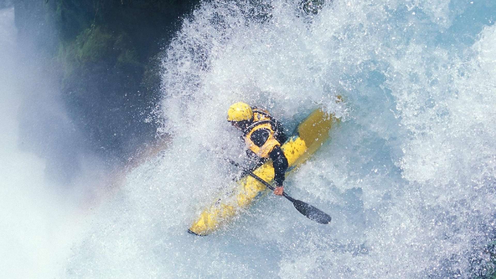 钢铁意志铸就王座，加维在年度焦点之战的致命一击