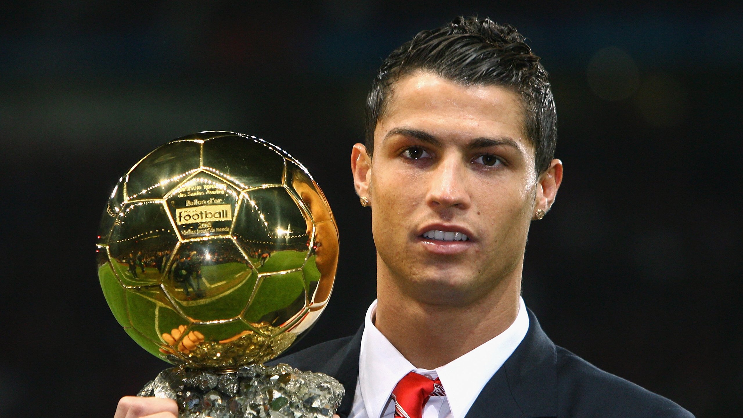 当詹姆斯跨越贾巴尔时，历史正回望乔丹那记永载史册的制胜球