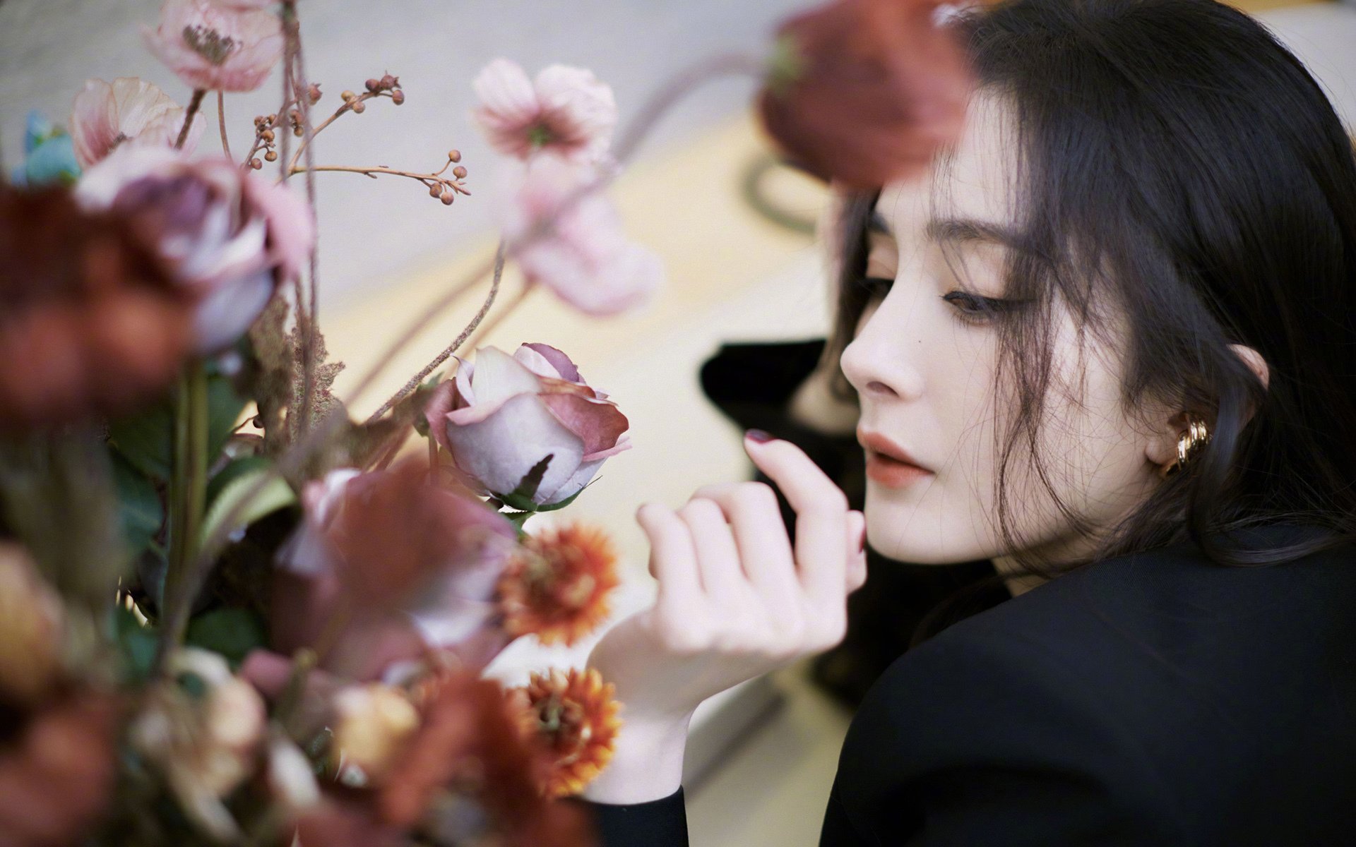 利刃破阵！雄鹿团队攻势冲垮独行侠，英格拉姆化身关键先生定胜局