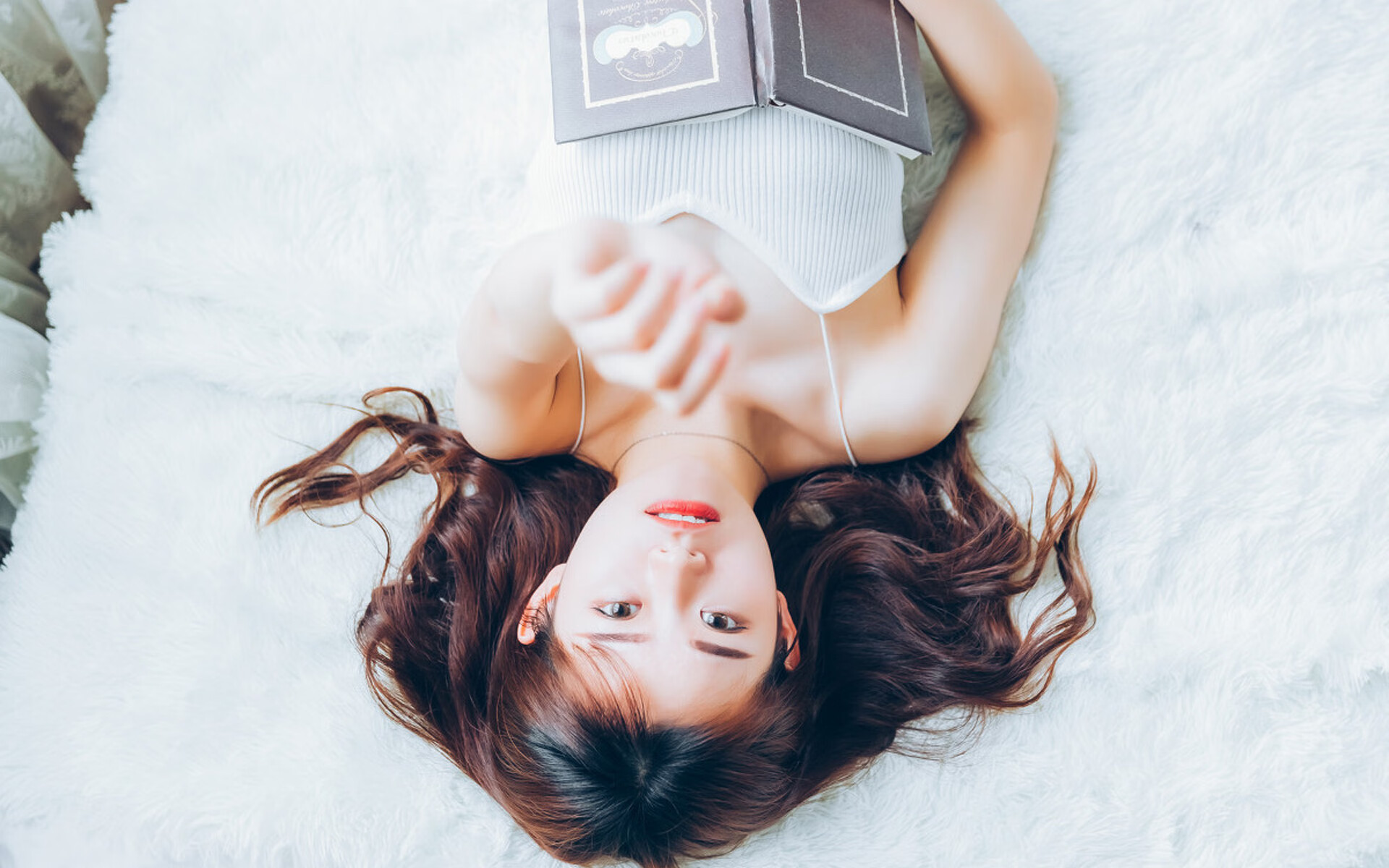 上海狂胜与英格拉姆接管，团队洪流与巨星灯塔的三重奏